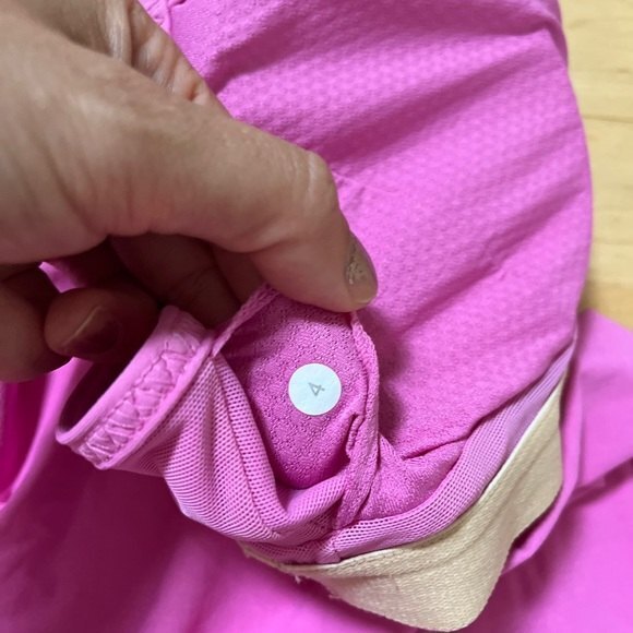 Lululemon Rehearsal Tank in Smoky Rose 4 - Picture 9 of 13